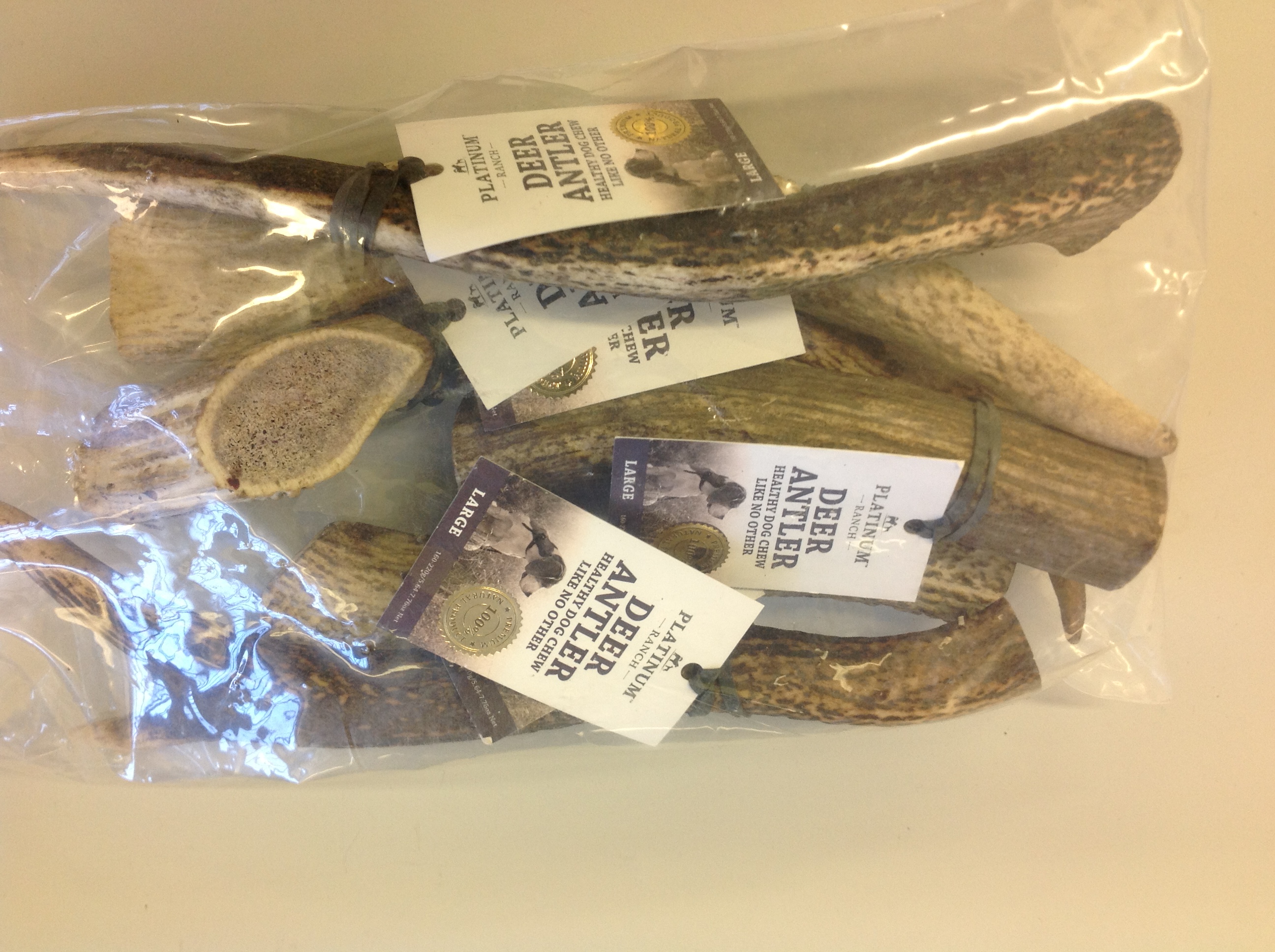 Platinum Ranch Large Deer Antlers 1kg DOG TREAT Platinum Ranch Large Deer Antlers 1kg DOG TREAT