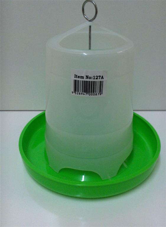 AVICO GEAR BOX FEEDER, 1.5 Kg (GREEN & WHITE) POULTRY