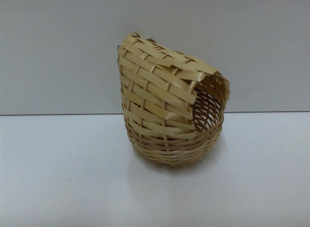 FINCH NEST HOODED (RATTAN) 9X9.5CM FINCH NEST HOODED (RATTAN) 9X9.5CM