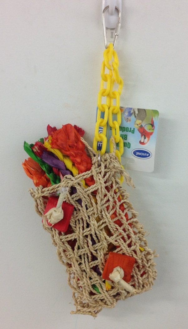 NATURAL WOVEN PURSE W/ COLOURED CHAIN NATURAL WOVEN PURSE W/ COLOURED CHAIN