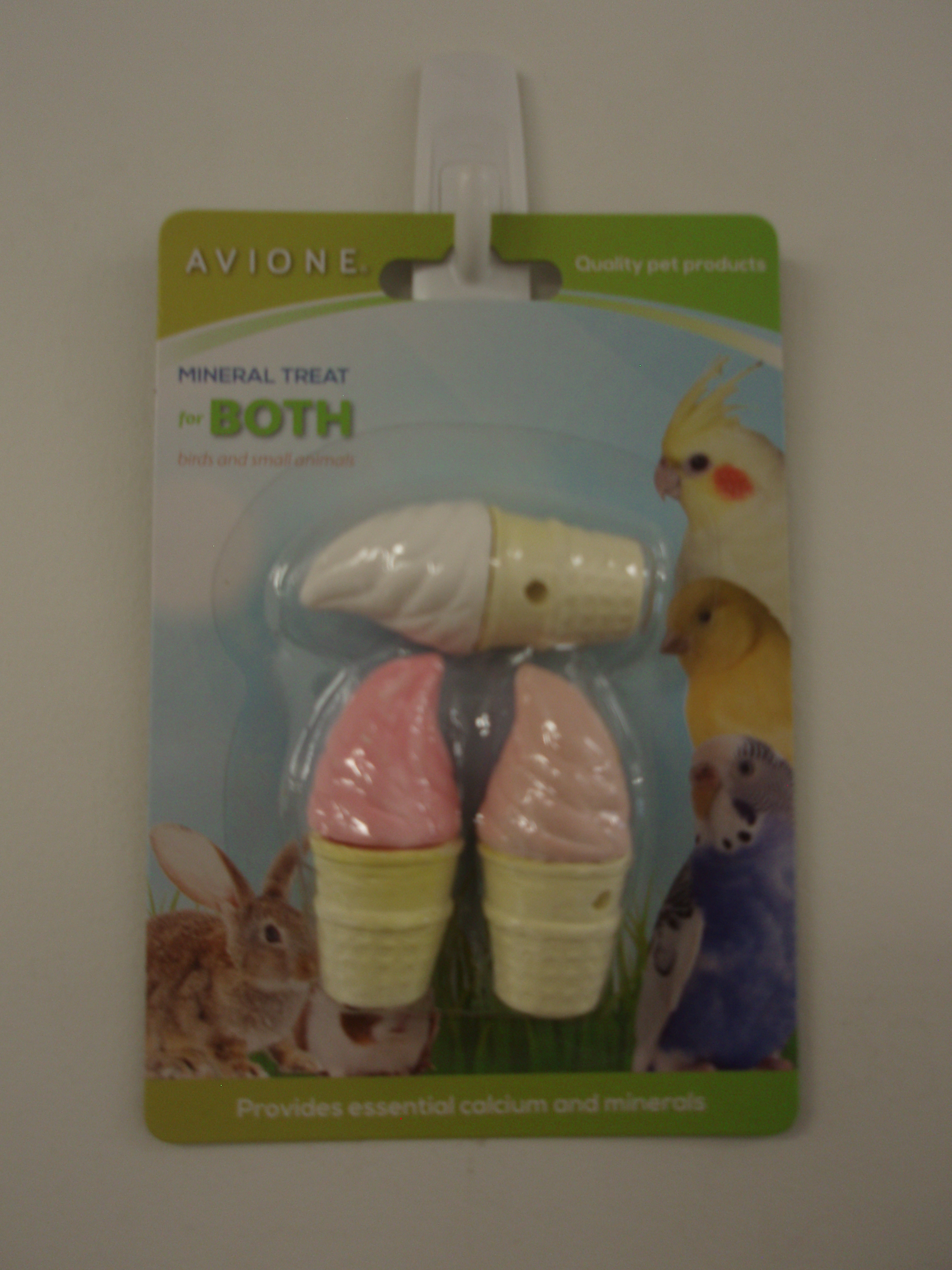 ICE CREAM MINERAL TREAT 5.5cmH x 2.5cmW FOR BIRDS 3PK ICE CREAM MINERAL TREAT 5.5cmH x 2.5cmW FOR BIRDS 3PK