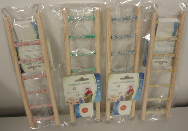 7 STEP WOODEN LADDER COATED W/CRUSHED SEA SHELLS 7 STEP WOODEN LADDER COATED W/CRUSHED SEA SHELLS