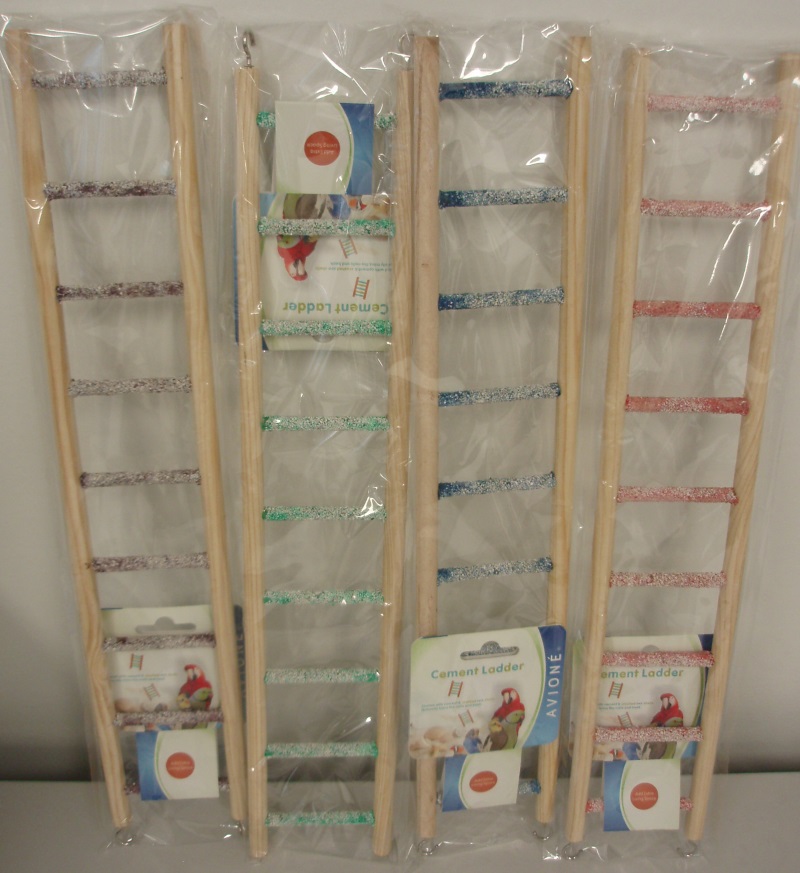 9 STEP WOODEN LADDER COATED W/CRUSHED SEA SHELLS 9 STEP WOODEN LADDER COATED W/CRUSHED SEA SHELLS