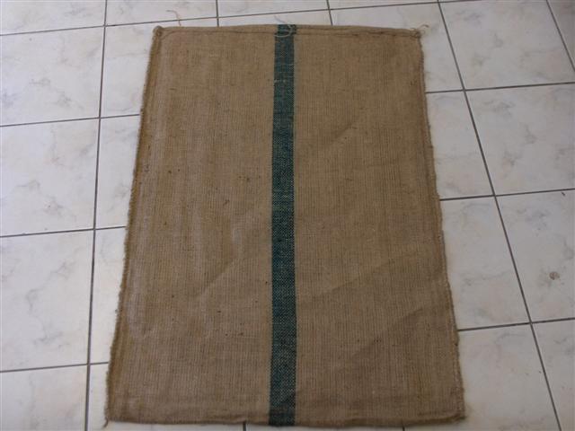 REPLACEMENT HESSIAN BAG - (LARGE GREEN) - Click Image to Close