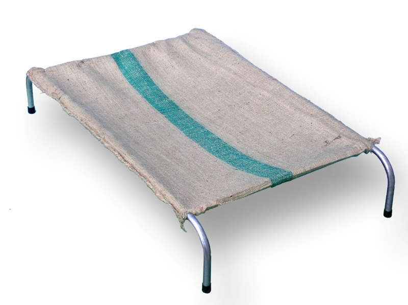 STEEL FRAME DOG BED LARGE w/HESSIAN COVER STEEL FRAME DOG BED LARGE w/HESSIAN COVER