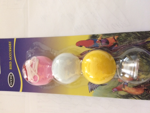 Bird triple sponge balls & bell toy Bird triple sponge balls & bell toy