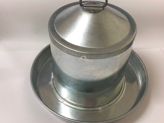 9Lt Galvanised Waterer 9Lt Galvanised Waterer
