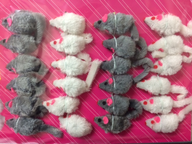 Furry Mice Card of 24 CAT TOYS Furry Mice Card of 24 CAT TOYS