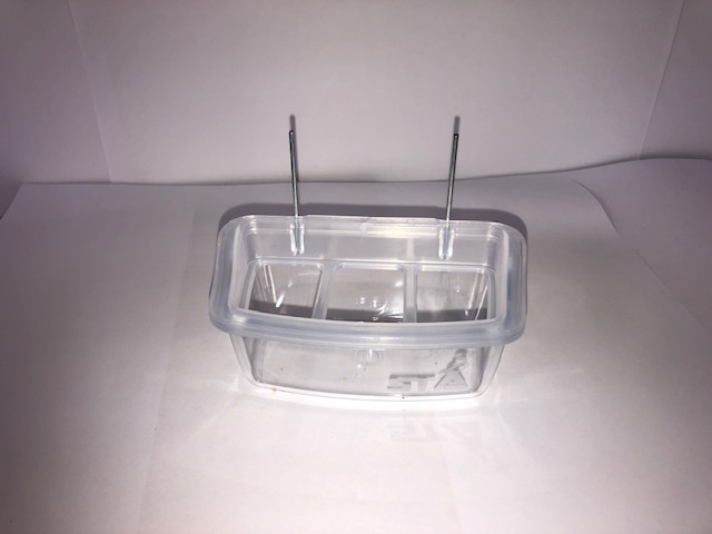 Bird internal feeder cup with three dividers Bird internal feeder cup with three dividers