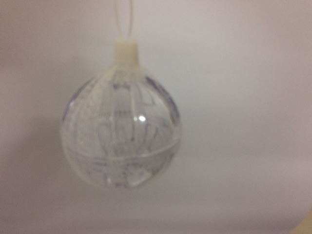 Avione acrylic parrot treat ball Avione acrylic parrot treat ball