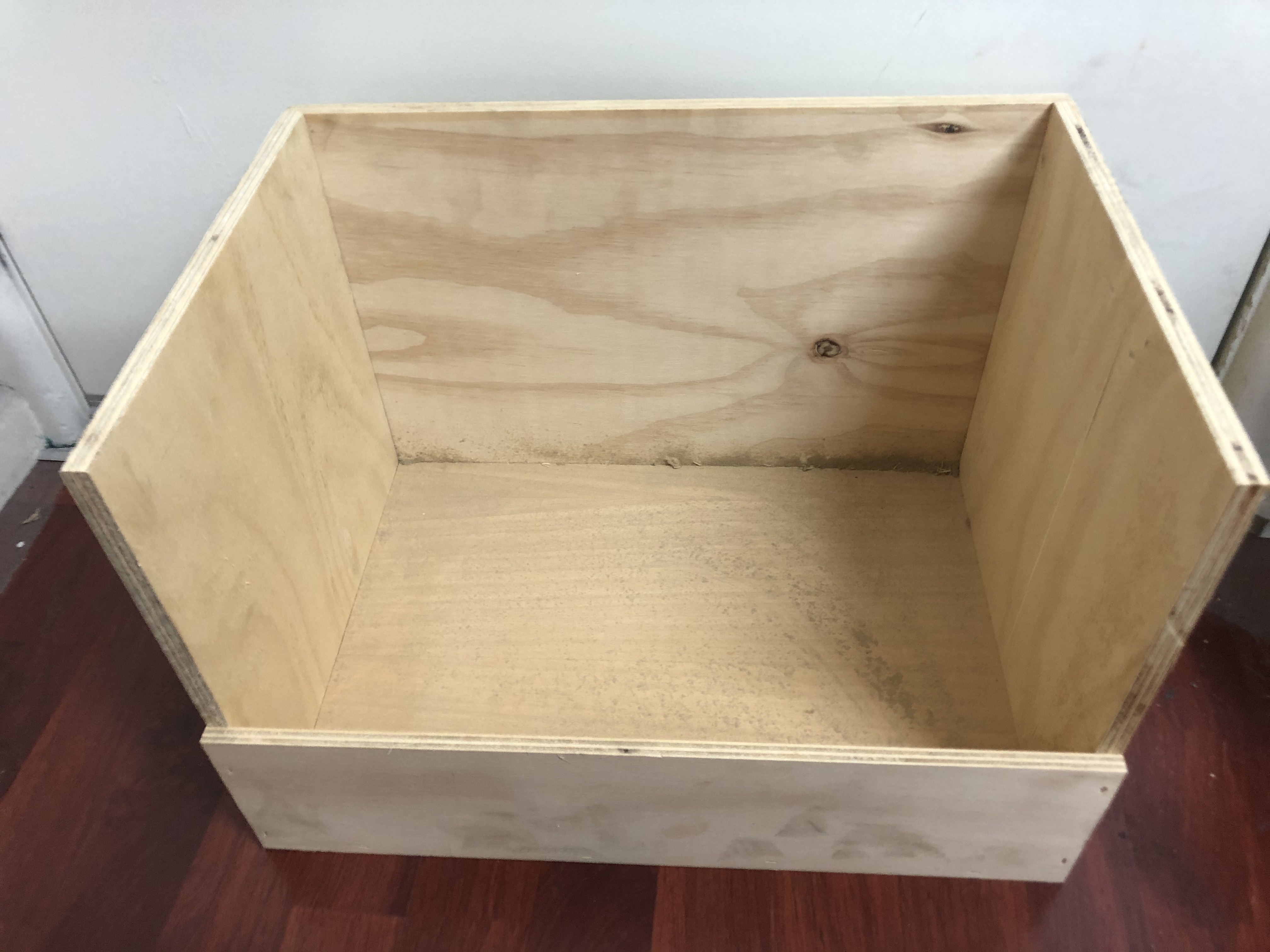 POULTRY LAYING NEST BOX SINGLE STACKABLE POULTRY LAYING NEST BOX SINGLE STACKABLE