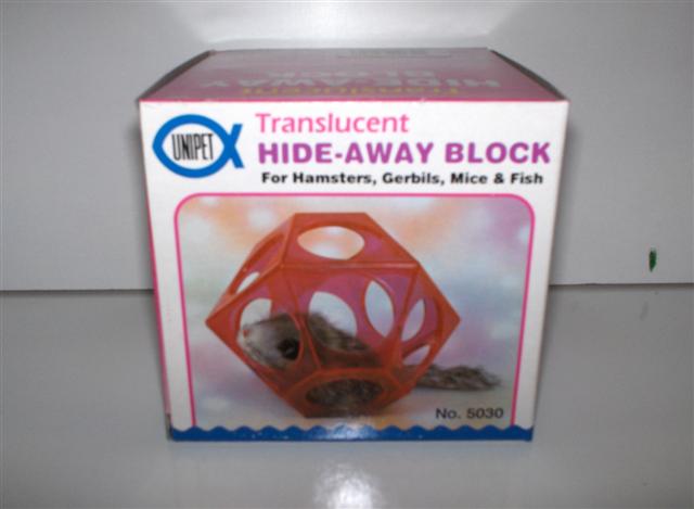 PLASTIC HIDE-AWAY BLOCK 10cmL x 8cmW PLASTIC HIDE-AWAY BLOCK 10cmL x 8cmW