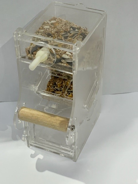Acrylic small bird hopper NO MESS w perch Acrylic small bird hopper NO MESS w perch