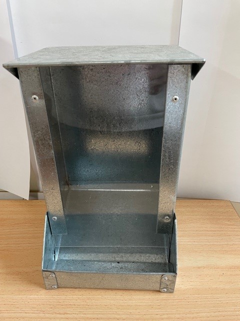 Galvanised Single Hopper (No perch/ trough) - Click Image to Close