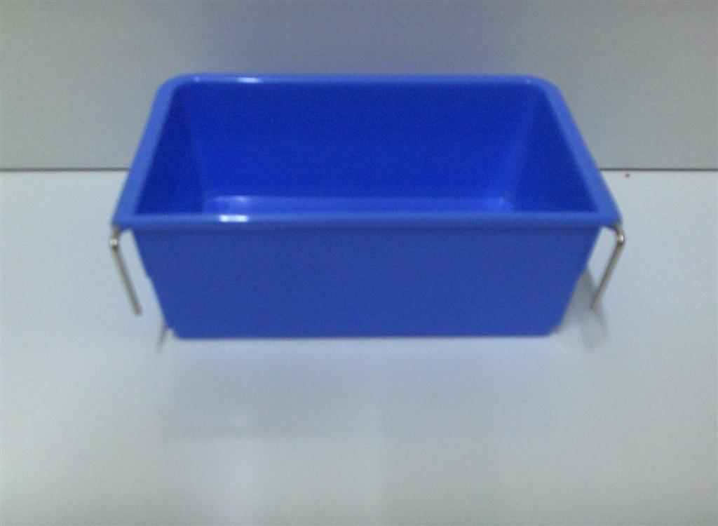 SMALL PLASTIC RECTANGLE CUP W/METAL HOOKS